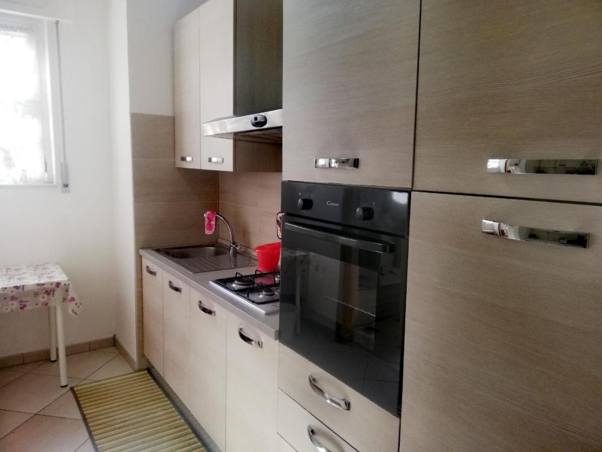 Sweet Apartment *